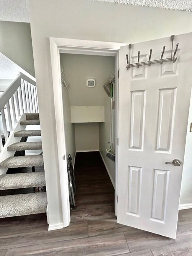 Building Photo - FURNISHED Two Bedroom Two Bath Condo on th...