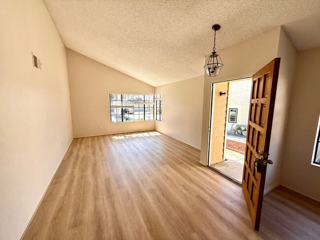 Building Photo - 13549 Hike Ln