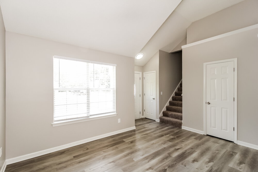 Building Photo - 202 Goldleaf Dr