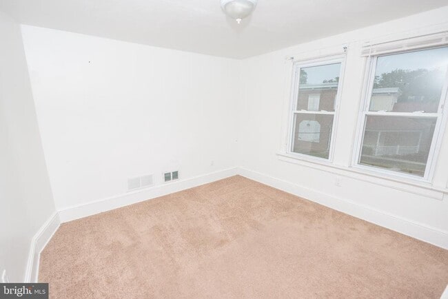 Building Photo - 132 State St