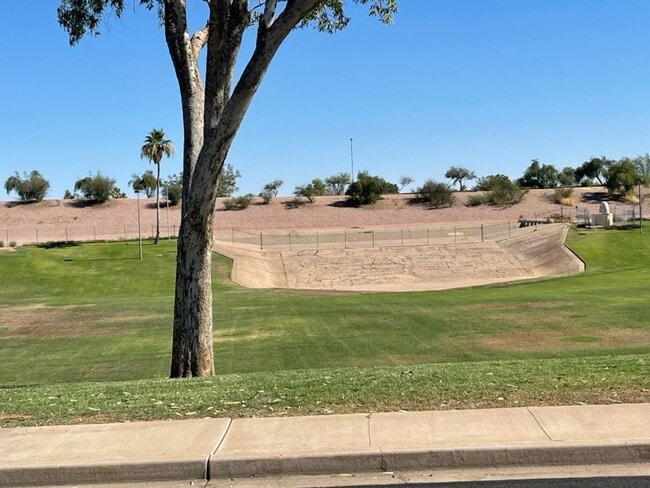 Building Photo - Mesa 4 bedroom rental