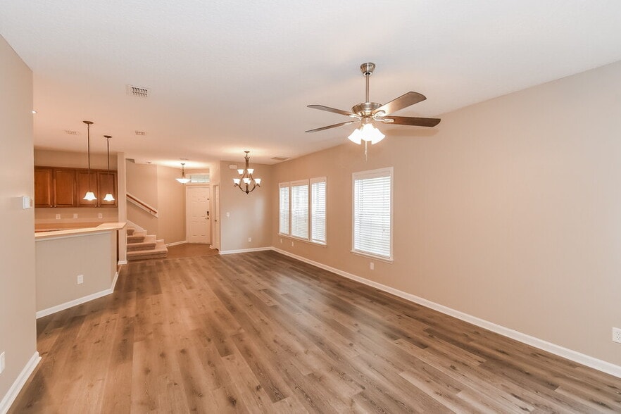 Building Photo - 6199 Whitsbury Ct