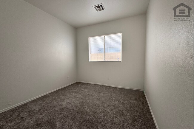 Building Photo - 4Bed/2Bath House in El Mirage! Ready for Immediate Move-In!