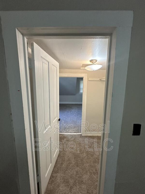 Building Photo - 1407 S Madison St