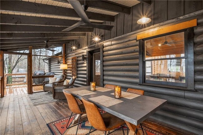 Building Photo - 12030 Old Mountain Park Rd