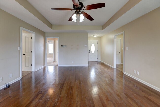 Building Photo - 2924 Brewster Drive
