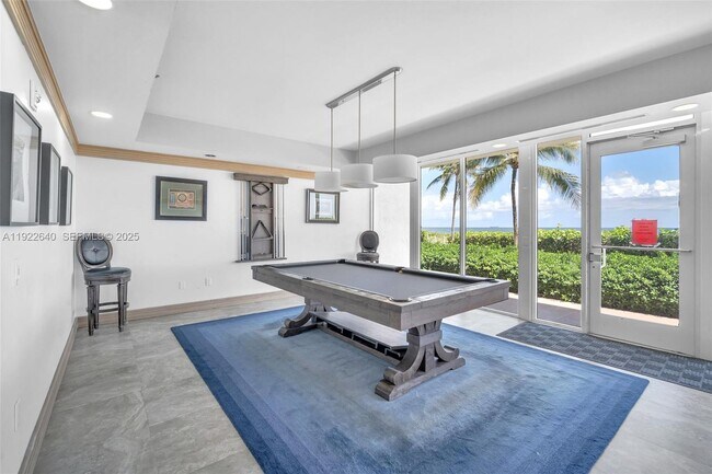 Building Photo - 16445 Collins Ave