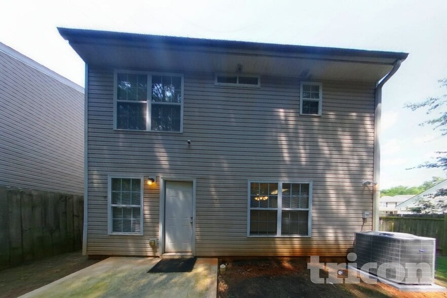 Building Photo - 137 Lossie Ln