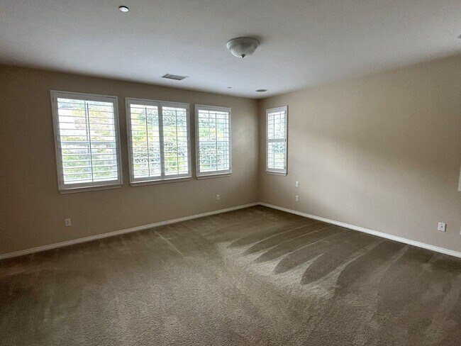 Building Photo - 3502 RAWLEY ST CORONA 92882 (5 BED / 3.5 B...