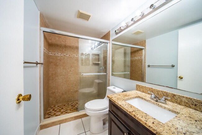 Building Photo - 202 Foxtail Dr