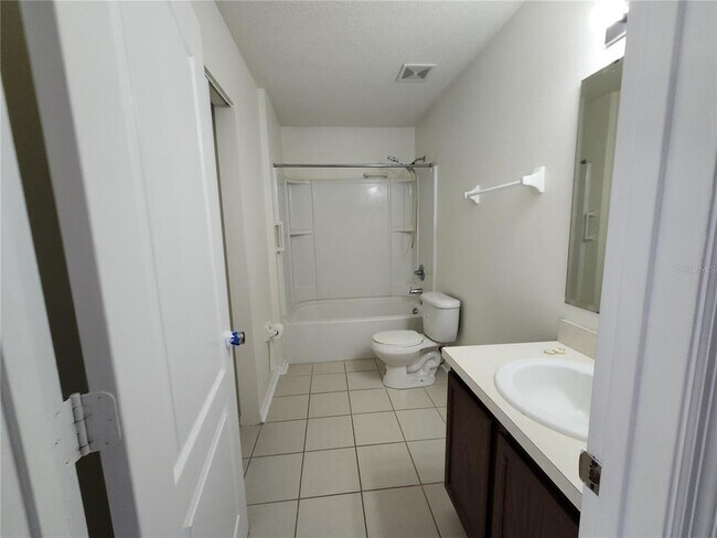 Building Photo - 1540 Whitewater Falls Dr