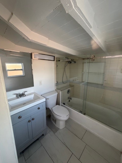 Building Photo - 801 Bradley St