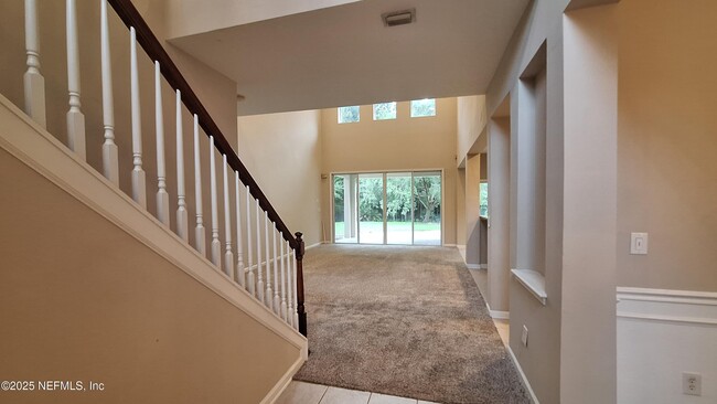 Building Photo - 3900 Hillstead Ln