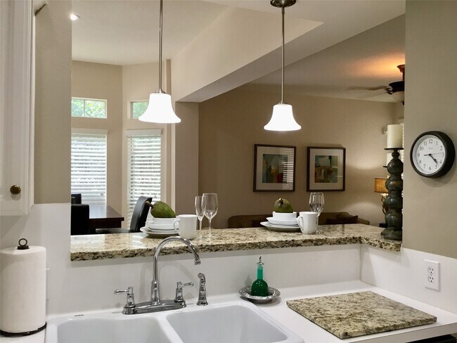 Building Photo - 3 N Spiral Vine Cir