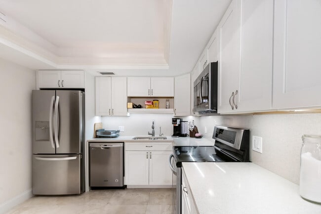 Building Photo - 3610 S Ocean Blvd