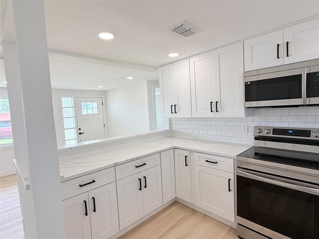 Building Photo - 13617 Frances Ave