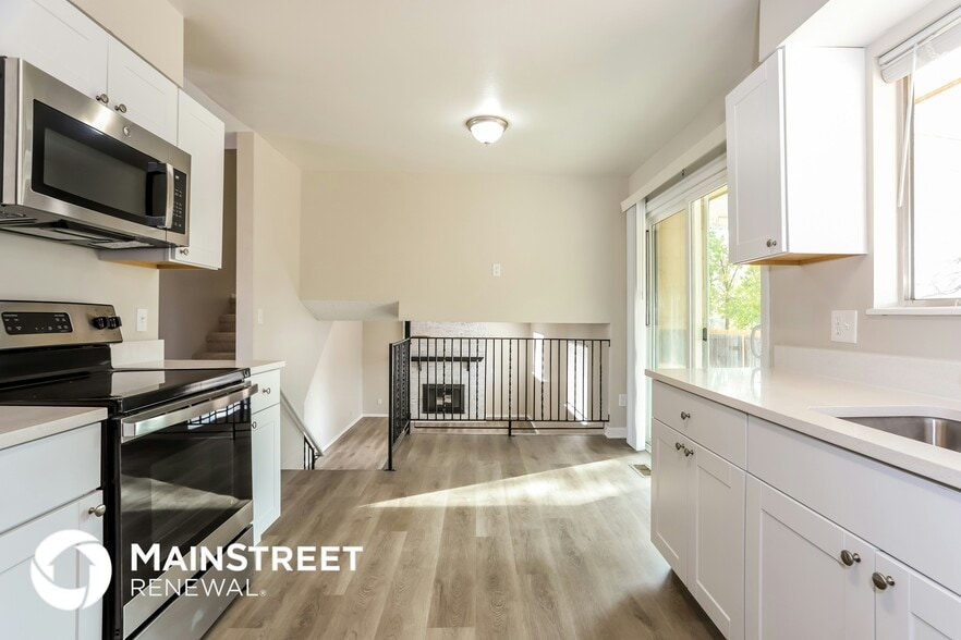 Building Photo - 1656 S Quintero Way
