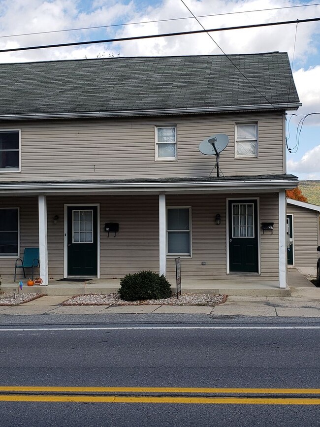 Primary Photo - 27 E. Main Street
