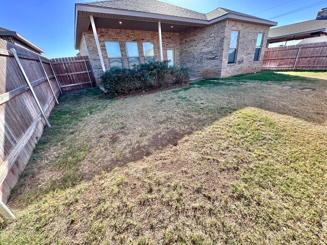 Building Photo - 7526 102nd St