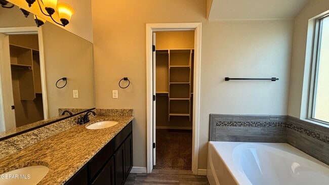 Building Photo - 2148 Honour Point Pl