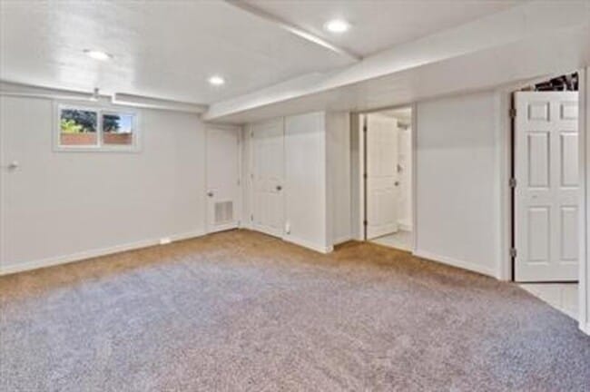 Building Photo - 1263 E Emerson Ave