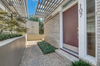Building Photo - Cole Ave Midcentury