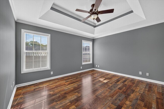 Building Photo - 3534 Southwood Dr