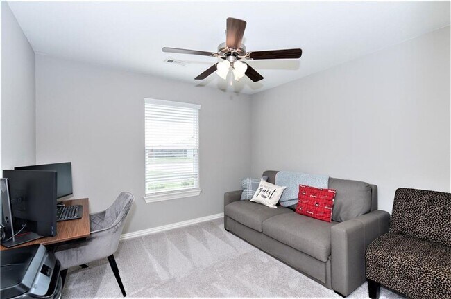 Building Photo - Stylish 3-Bedroom, 2-Bathroom Home for Rent!