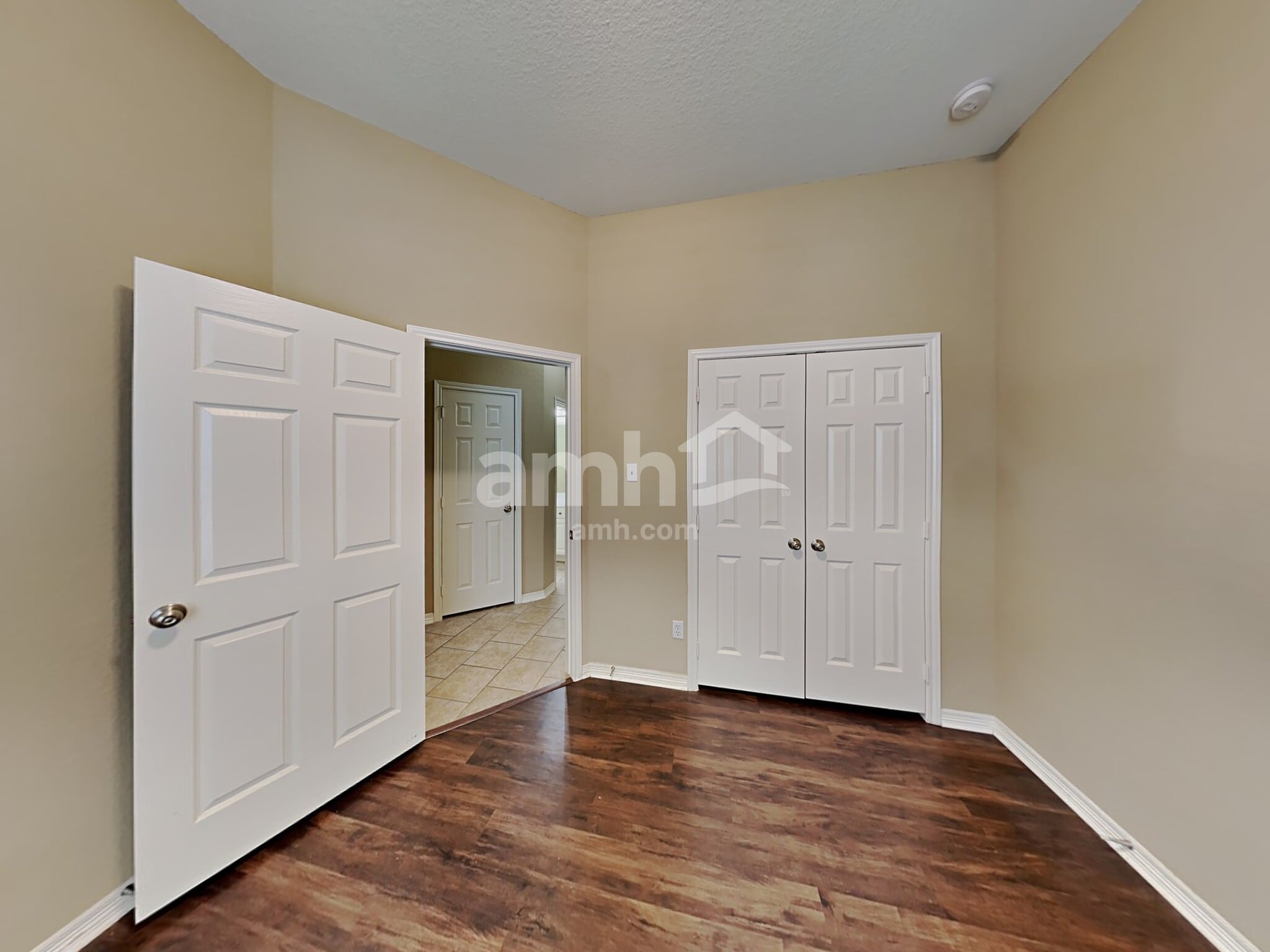 Building Photo - 214 Autumn Creek Ln