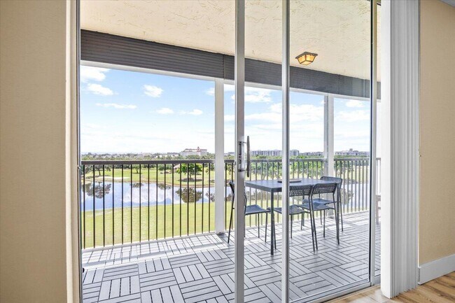 Building Photo - 3100 W Rolling Hills Cir