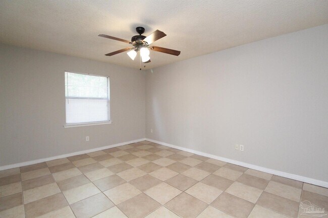 Building Photo - 5250 Powrie Dr