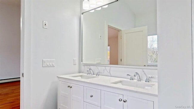 Building Photo - 262 Tamerisk Ln