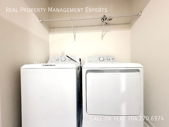 Building Photo - 6017 Rizer Dr