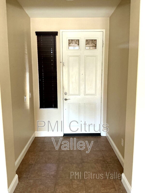 Building Photo - 1250 Berylstone Dr