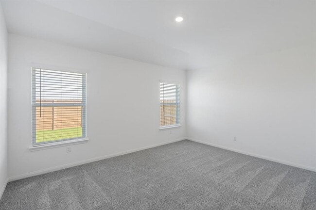 Building Photo - 104 Paria Ct