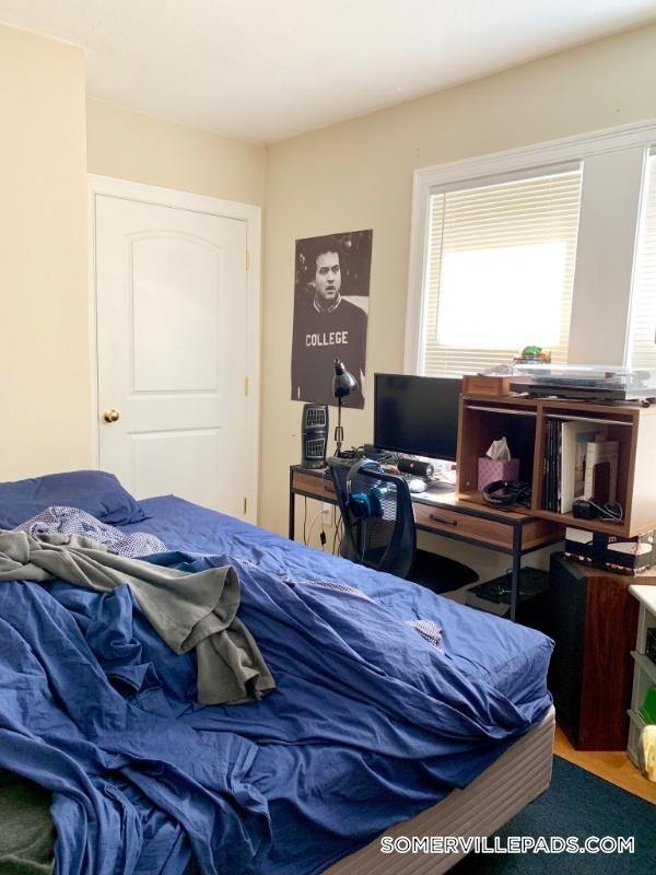 Building Photo - 27 Fairfax St