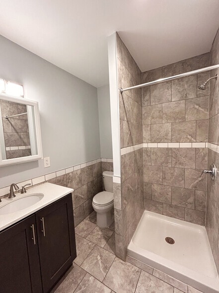 Building Photo - 157 E Duval St