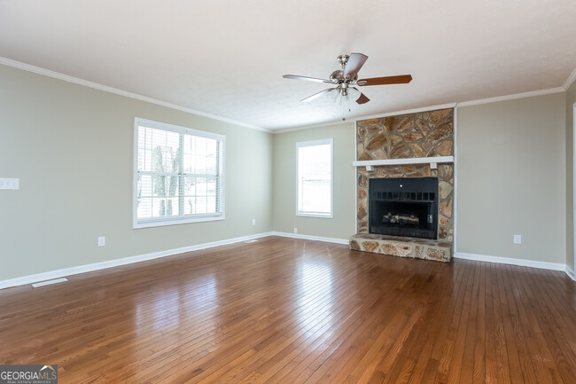 Building Photo - 3171 Pilgrims Dr