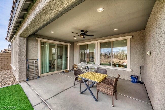 Building Photo - 10594 Skye Arroyo Ave