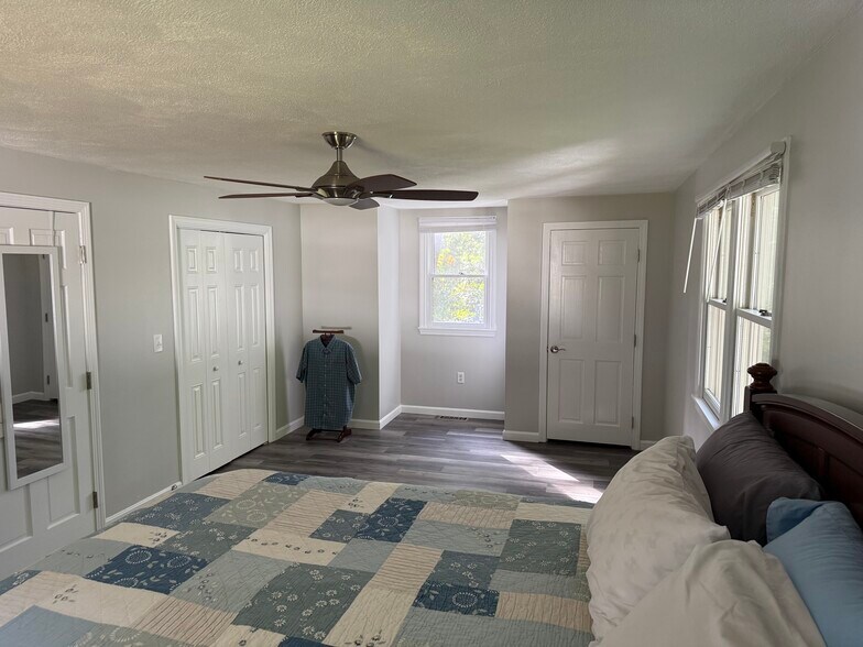 Master bdrm/closets - 2 Stonehedge Cir