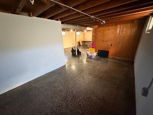 Building Photo - 3543 S 25th St