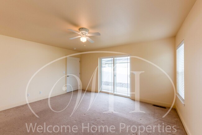 Building Photo - Spacious Home with Vaulted Ceilings
