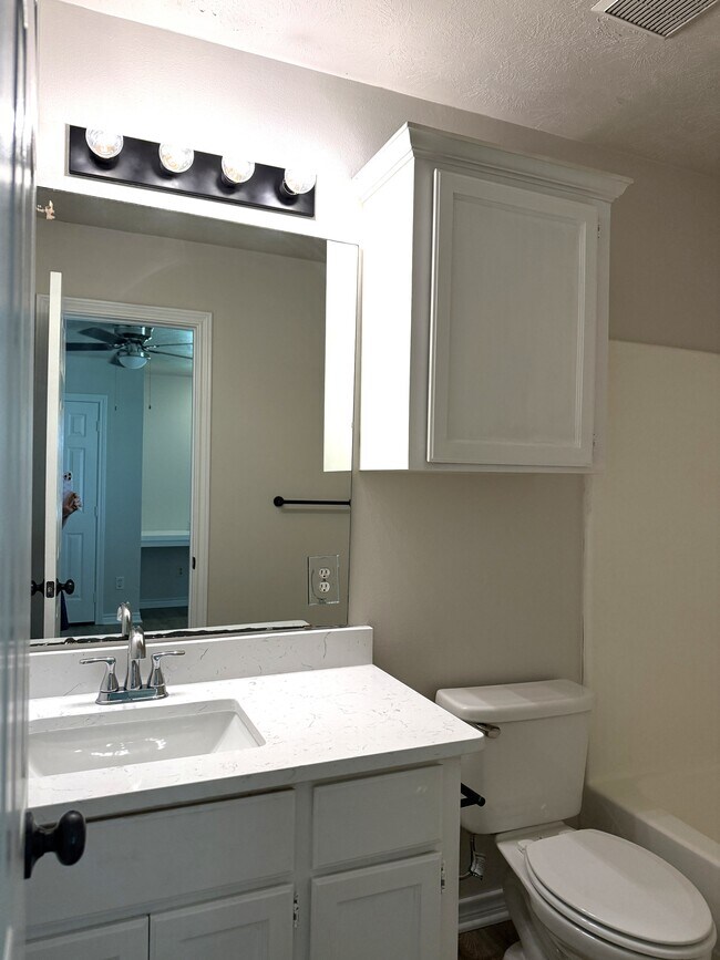 Building Photo - 2308 Antelope Ln