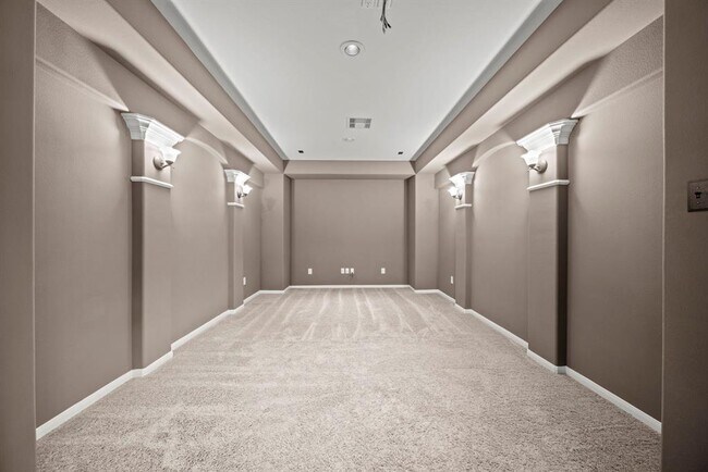 Building Photo - 4814 Peninsula Garden Way
