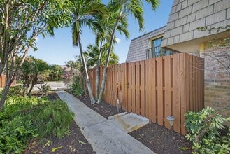 Building Photo - 112 Ocean Cove Dr