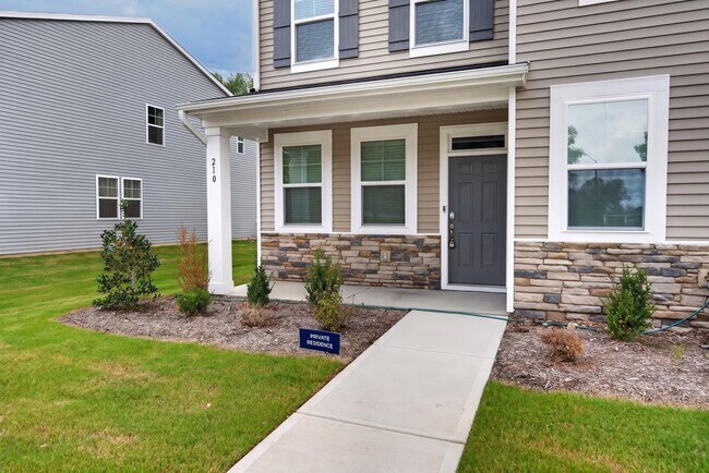 Building Photo - 210 Redford Pl Dr