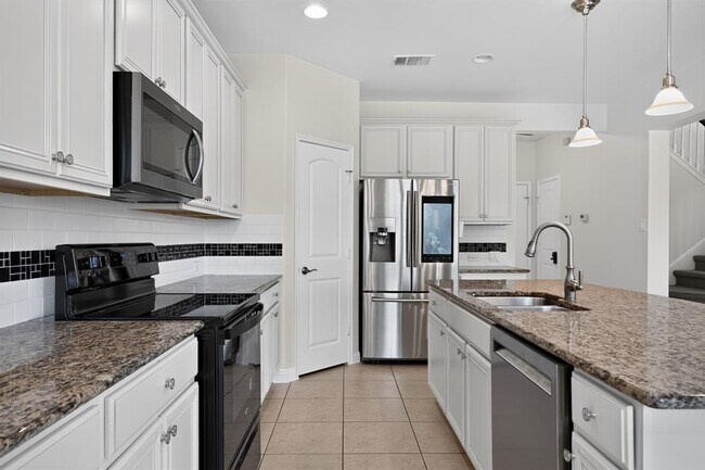 Building Photo - 16208 McAloon Way