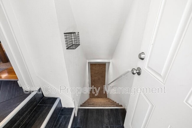 Building Photo - 6123 NE 25th Ave