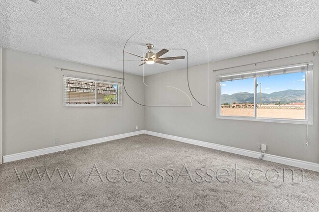 Building Photo - Beautiful 3BR/2BA Home In Hemet With Lush Backyard & Fruit Trees!