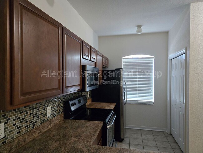 Building Photo - 6101 Lake Marion Golf Resort